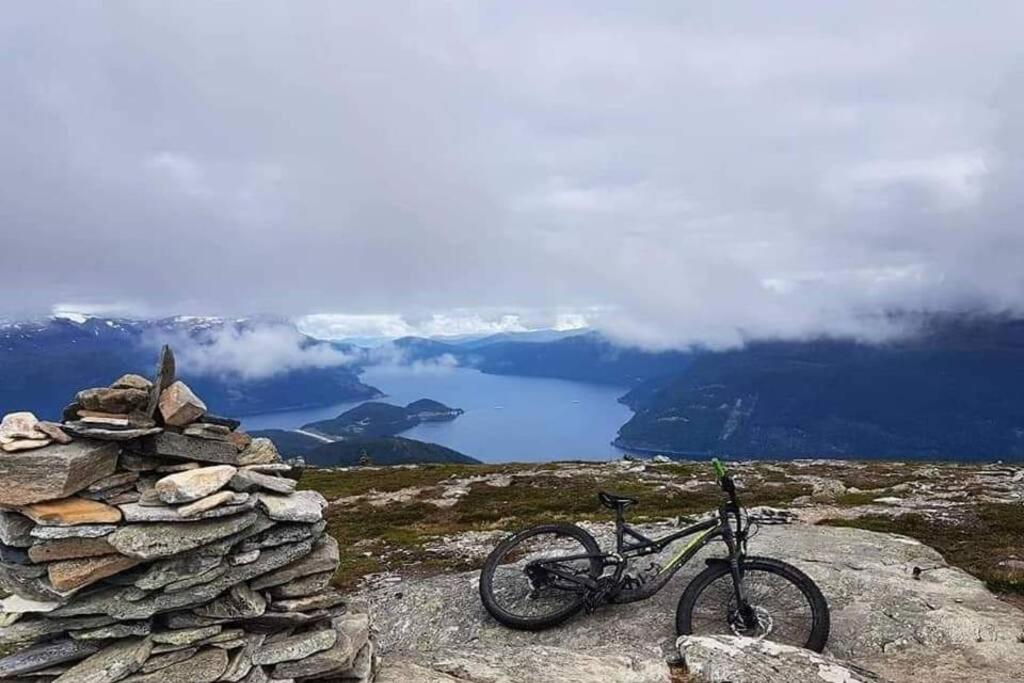 Nordfjordcabins Utvik Exteriör bild