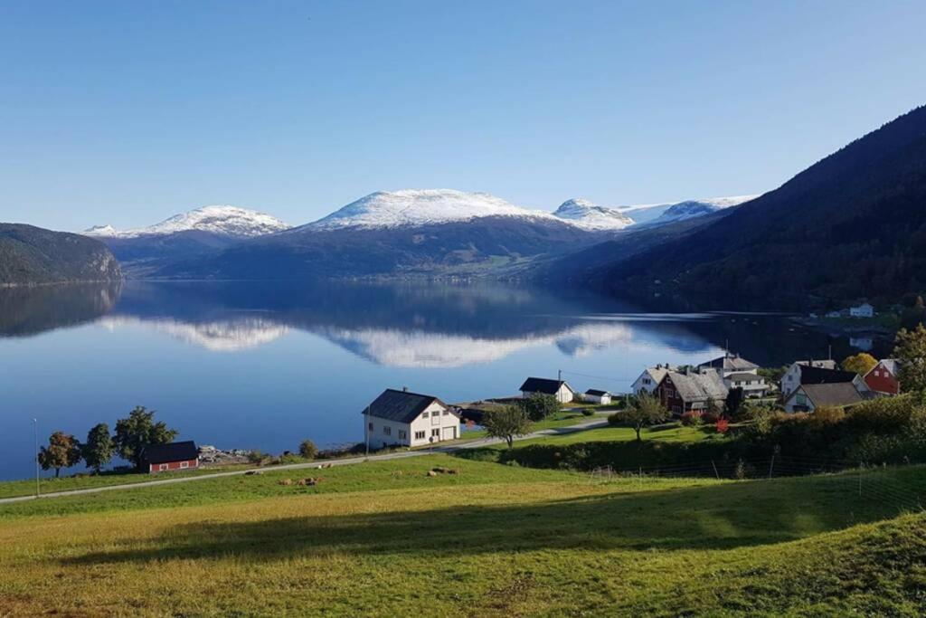 Nordfjordcabins Utvik Exteriör bild